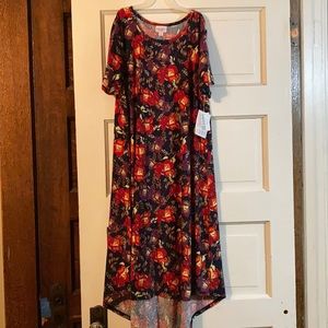 New medium Lularoe Carly dress